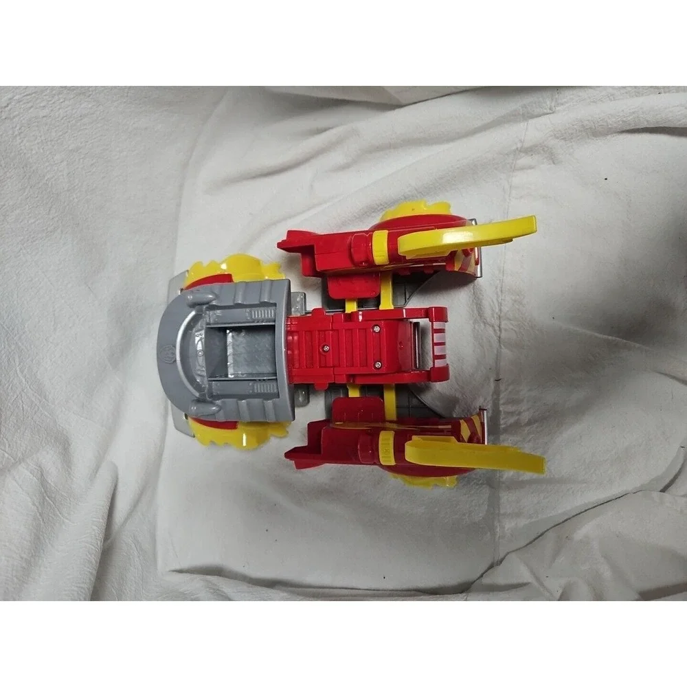 Paw Patrol Mighty Pups Deluxe Vehicle‎ Marshall Fire Truck